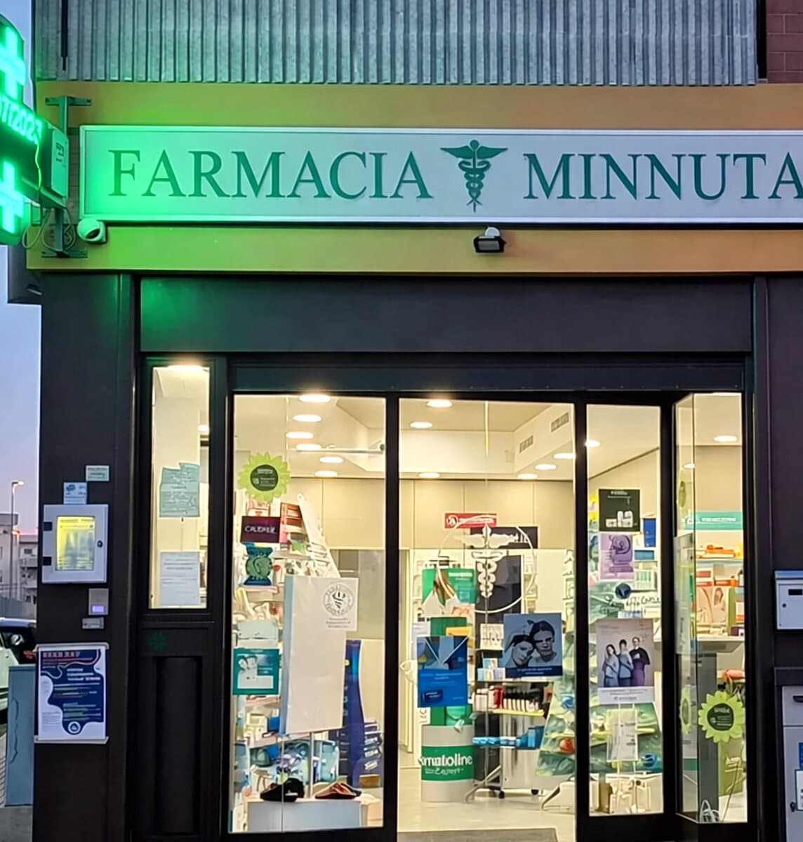 L’ingresso della Farmacia Minnuta in Strada per Minnuta, Brindisi